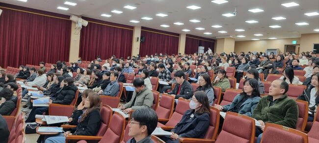 경북교육청, 2025년도 학부모 대상 권역별 대입 설명회 성공리 완료 - 2026 대입, 2028 대입 개편 관련 선제적 대입 설명회 개최 -