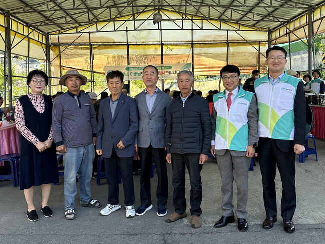iM뱅크 경산사랑봉사단, 용전리서 어버이날 경로잔치 열어