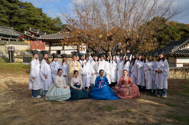 “전통과 역사, 민족의 뿌리에서 다시 찾는다”