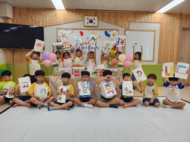 관초등학교병설유치원, 개교 111주년 맞아 ‘유초이음 개교기념일 축하 활동’ 진행